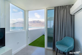 2 Apartments Sea Breeze